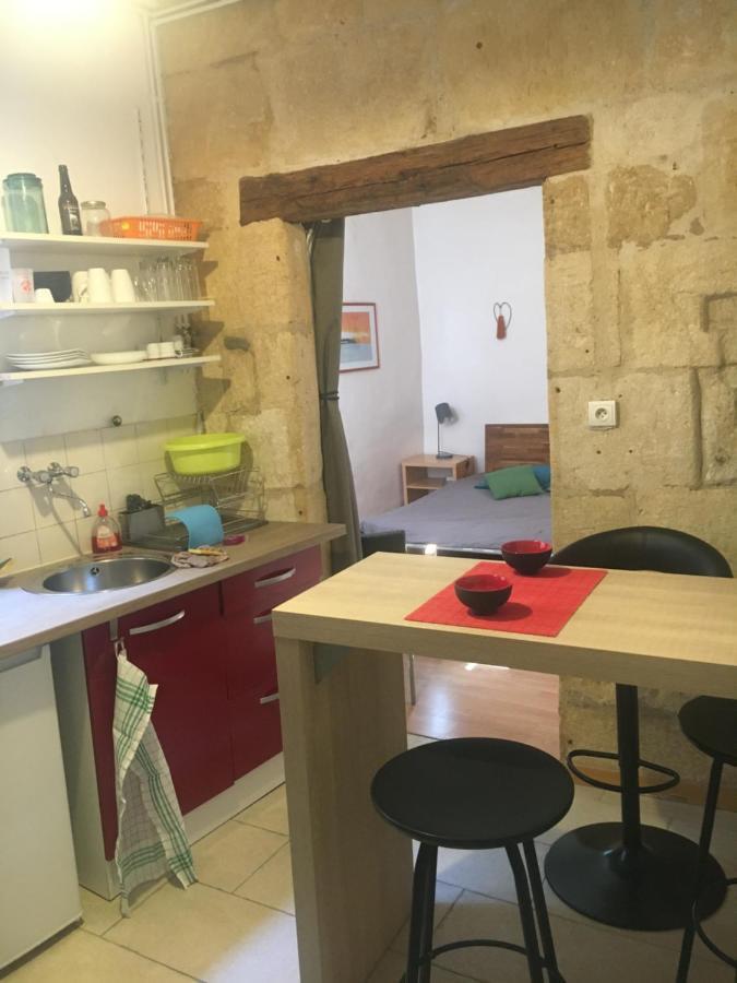 Appart Sympa Dans Le Vieux Ним Екстериор снимка
