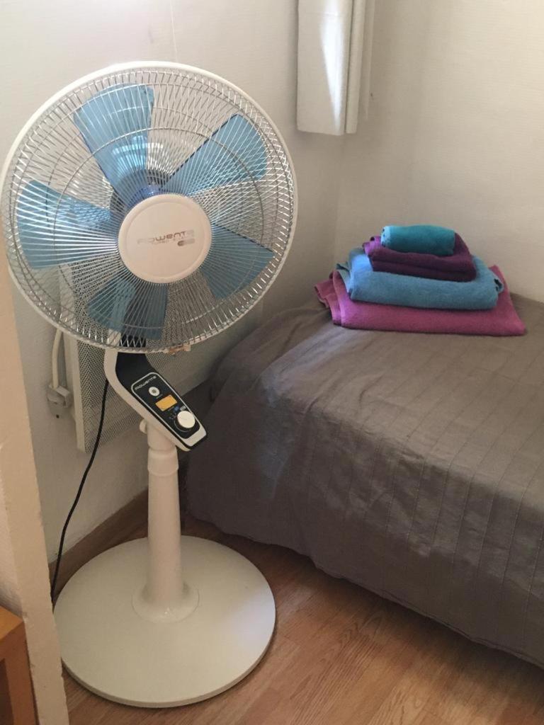 Appart Sympa Dans Le Vieux Ним Екстериор снимка